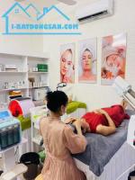 Mình cần chuyển nhượng gấp spa mini , nail mi gội cho bạn nào cần ạ ( đồ gần như mới