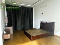 Cho thuê nhà 1t1l 180m2 3 phòng ngủ full nội thất mặt tiền đường số 15 linh chiểu