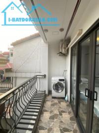 Cho thuê căn apartment tại ngõ 29 võng thị, bưởi, tây hồ. ban công view hồ. chỉ 6.5tr